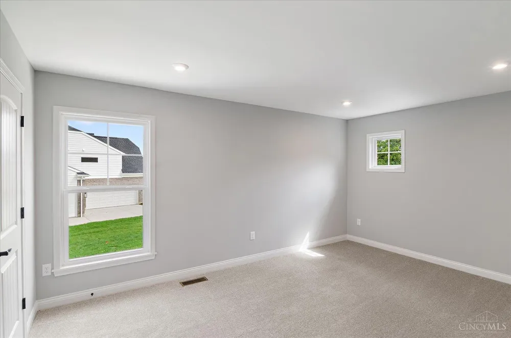 2466 Bent Grass Drive Beavercreek, OH 45431