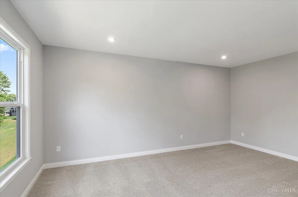 2466 Bent Grass Drive Beavercreek, OH 45431