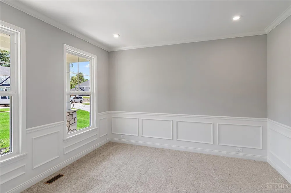 2466 Bent Grass Drive Beavercreek, OH 45431