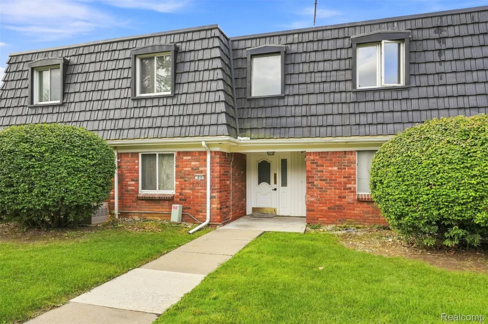 1836 Colonial Village Way Waterford Charter Township, MI 48328
