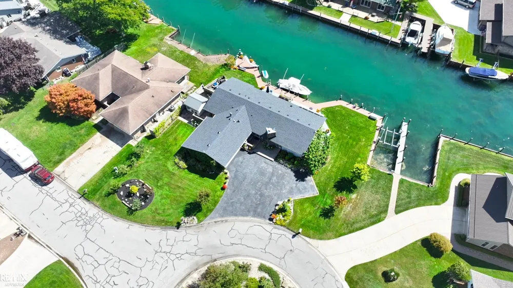 7339 Riverside Drive Clay Township, MI 48001
