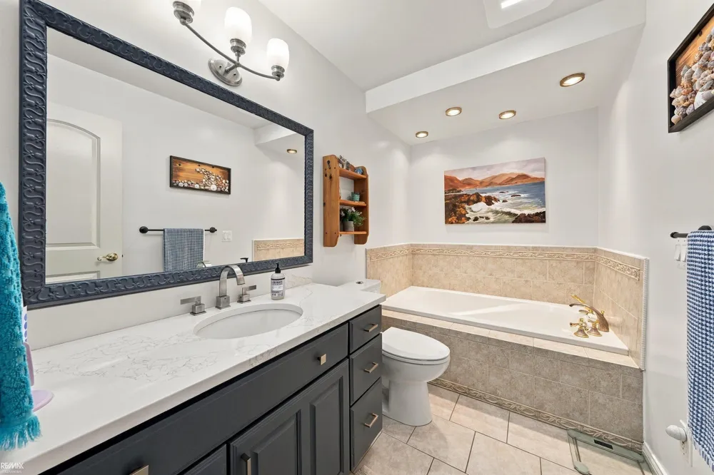 7339 Riverside Drive Clay Township, MI 48001