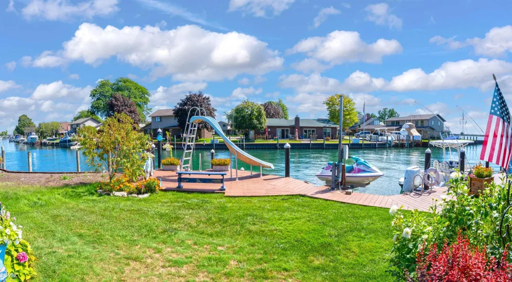7339 Riverside Drive Clay Township, MI 48001