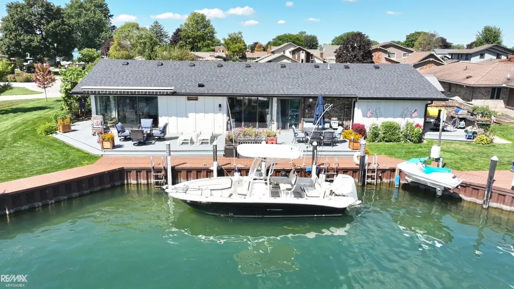 7339 Riverside Drive Clay Township, MI 48001
