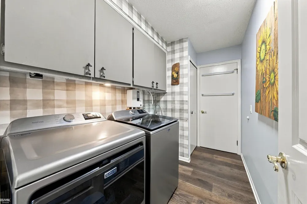 7339 Riverside Drive Clay Township, MI 48001