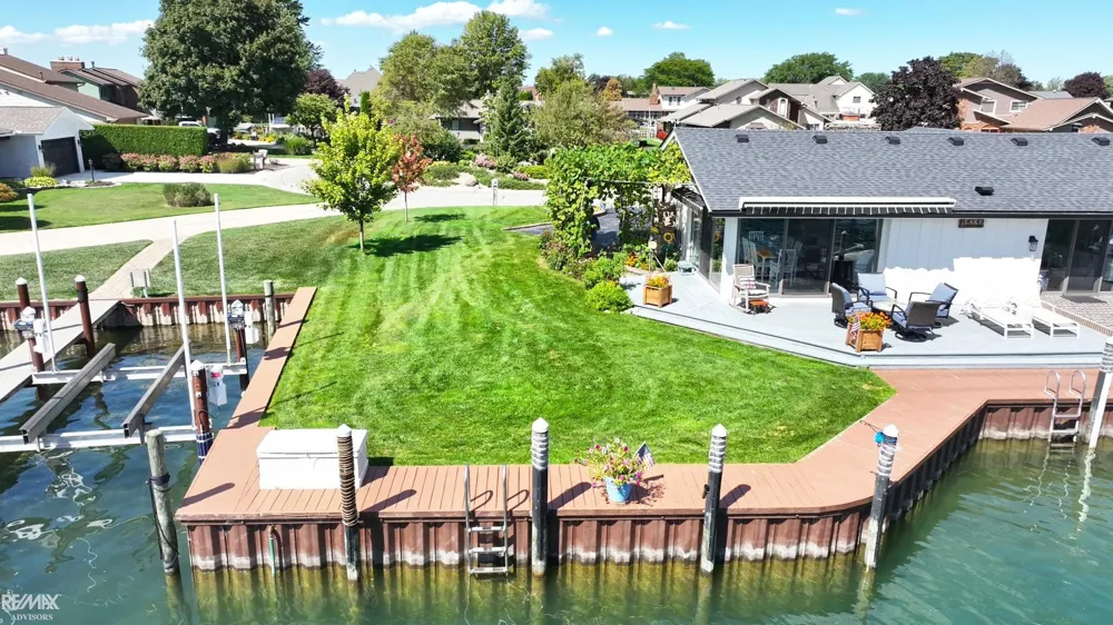 7339 Riverside Drive Clay Township, MI 48001