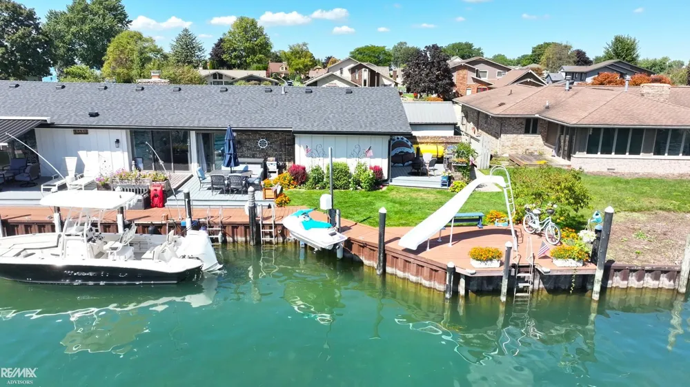 7339 Riverside Drive Clay Township, MI 48001