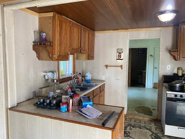 504 S Red Bud Trail Berrien Township, MI 49107