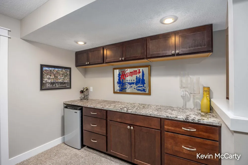 2507 Ridgecroft Avenue SE Grand Rapids City, MI 49546