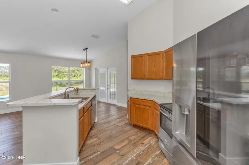 1005 Whispering Creek Way Osteen, FL 32764