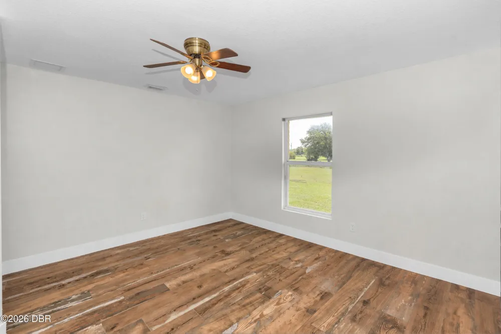 1005 Whispering Creek Way Osteen, FL 32764