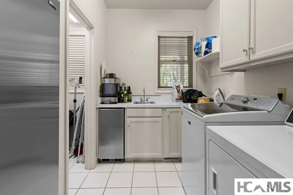 592 Whiteside Mountain Road Highlands, NC 28741