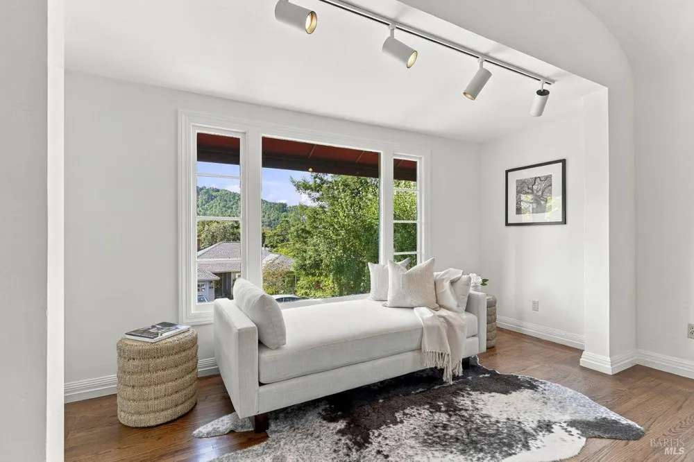 54 Rutherford Avenue San Anselmo, CA 94960