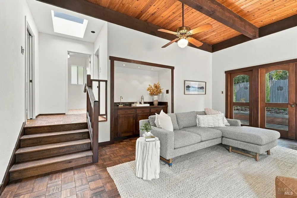 54 Rutherford Avenue San Anselmo, CA 94960
