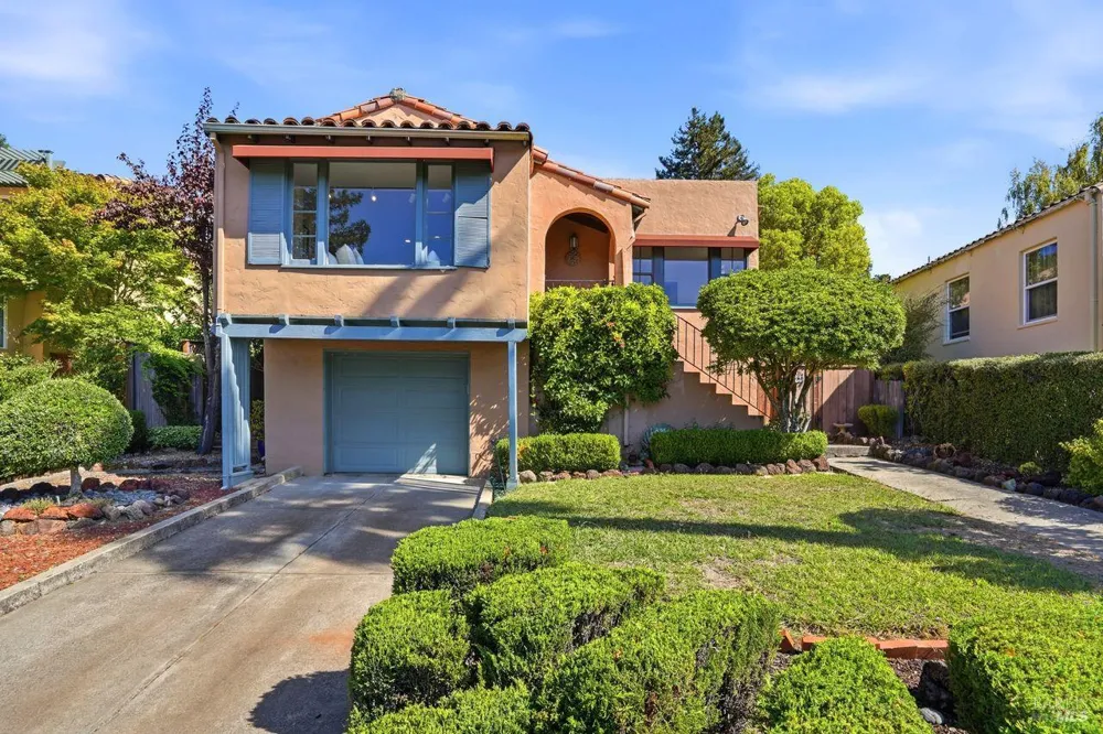 54 Rutherford Avenue San Anselmo, CA 94960