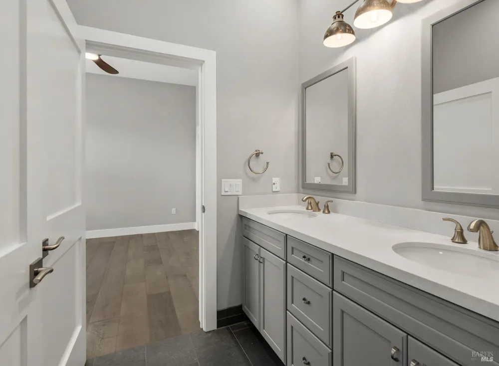 2835 Bardy Road Santa Rosa, CA 95404