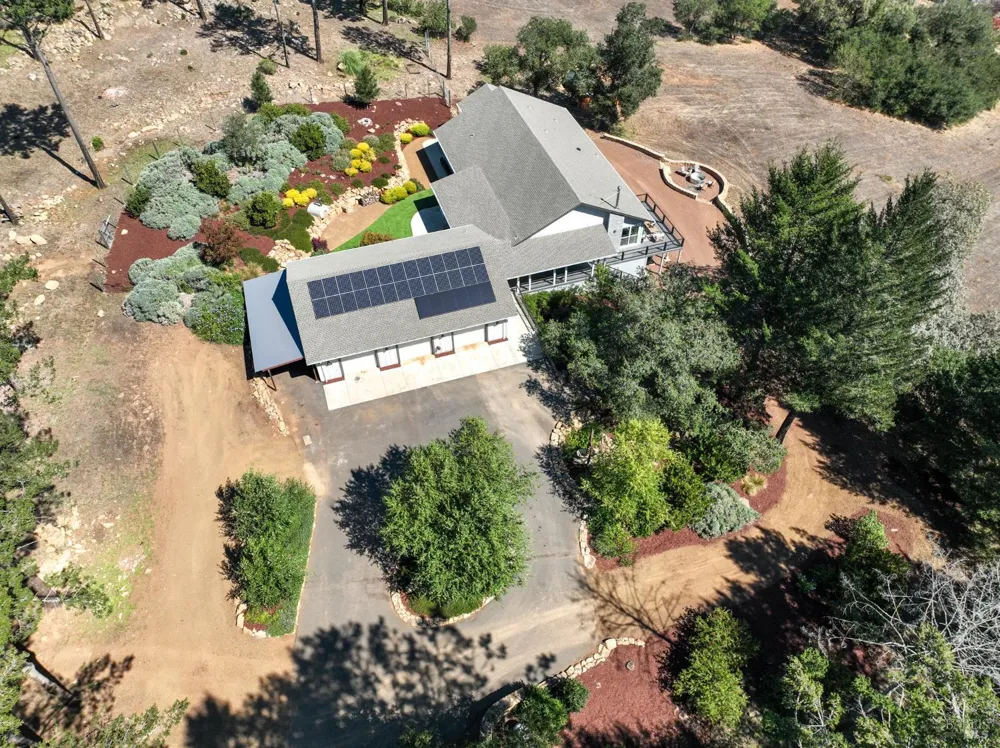 2835 Bardy Road Santa Rosa, CA 95404