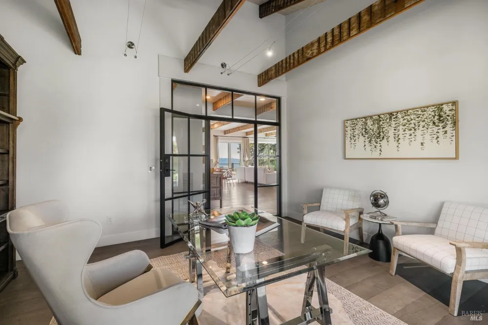 2835 Bardy Road Santa Rosa, CA 95404