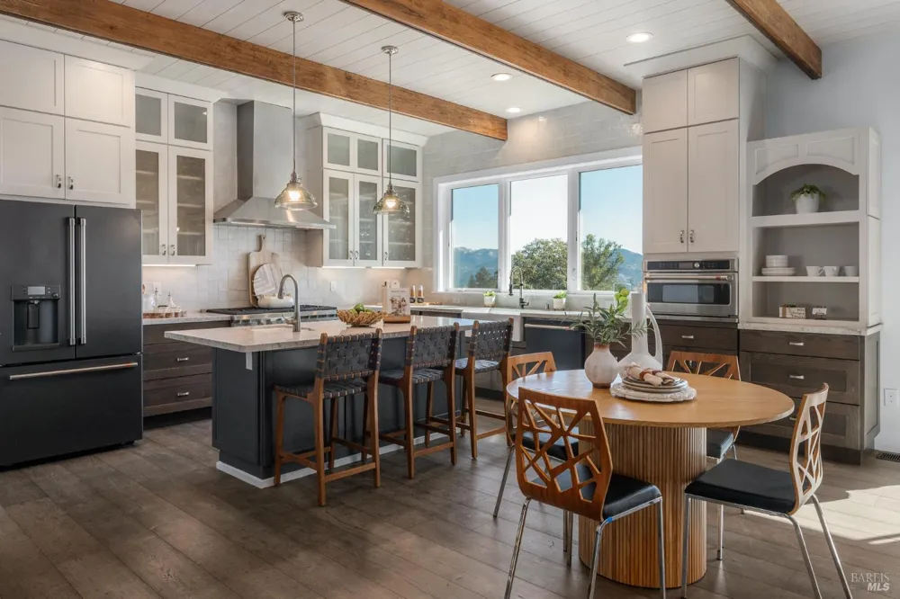 2835 Bardy Road Santa Rosa, CA 95404