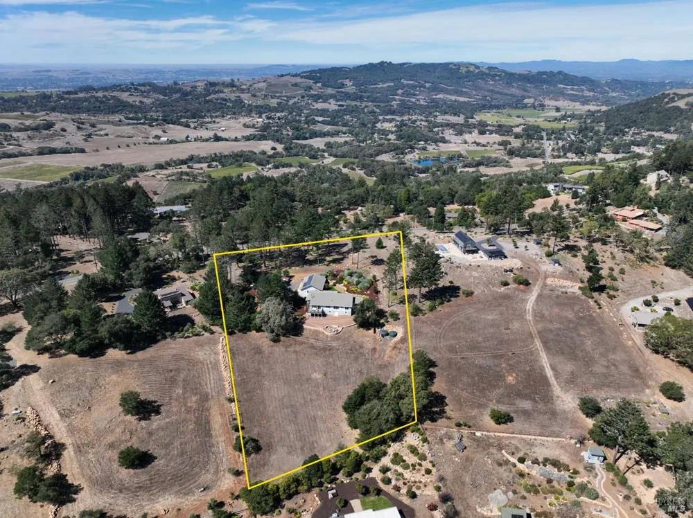 2835 Bardy Road Santa Rosa, CA 95404