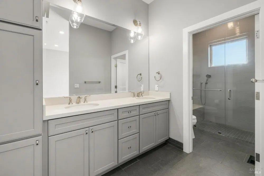 2835 Bardy Road Santa Rosa, CA 95404