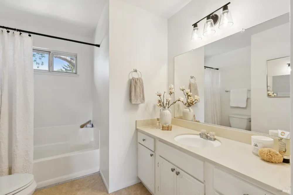 173 Temelec Circle Sonoma, CA 95476