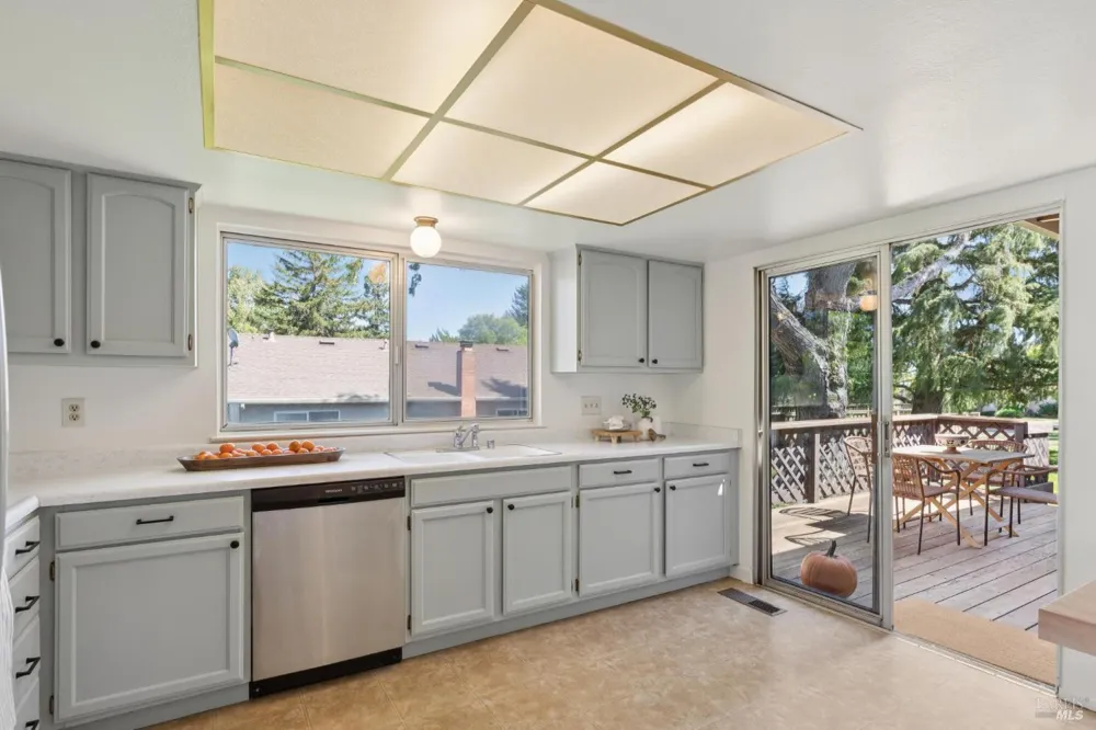 173 Temelec Circle Sonoma, CA 95476