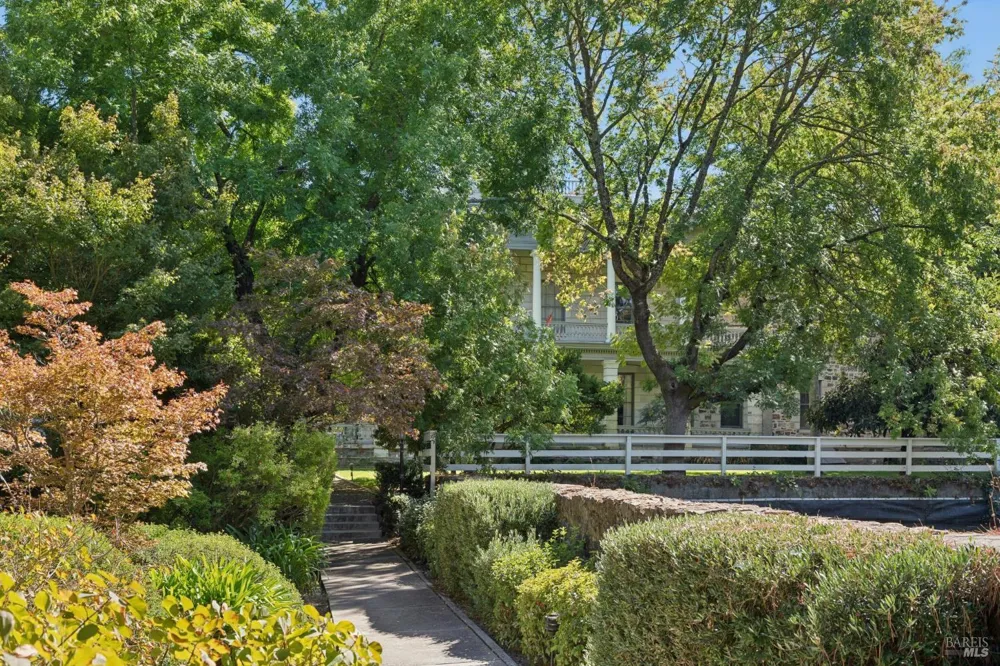 173 Temelec Circle Sonoma, CA 95476