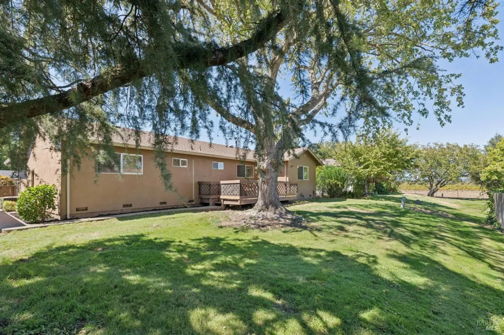 173 Temelec Circle Sonoma, CA 95476