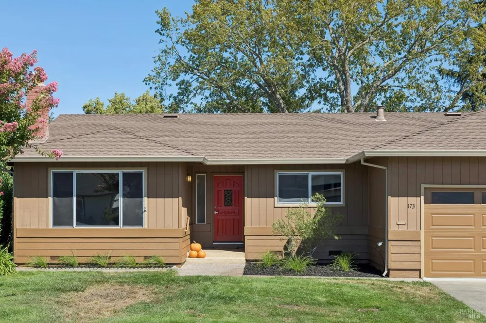 173 Temelec Circle Sonoma, CA 95476