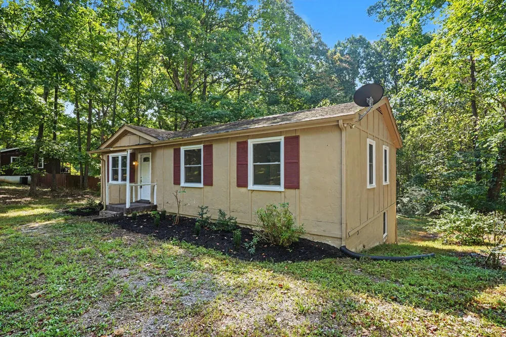 2117 Ferry Rd Clarksville, TN 37040