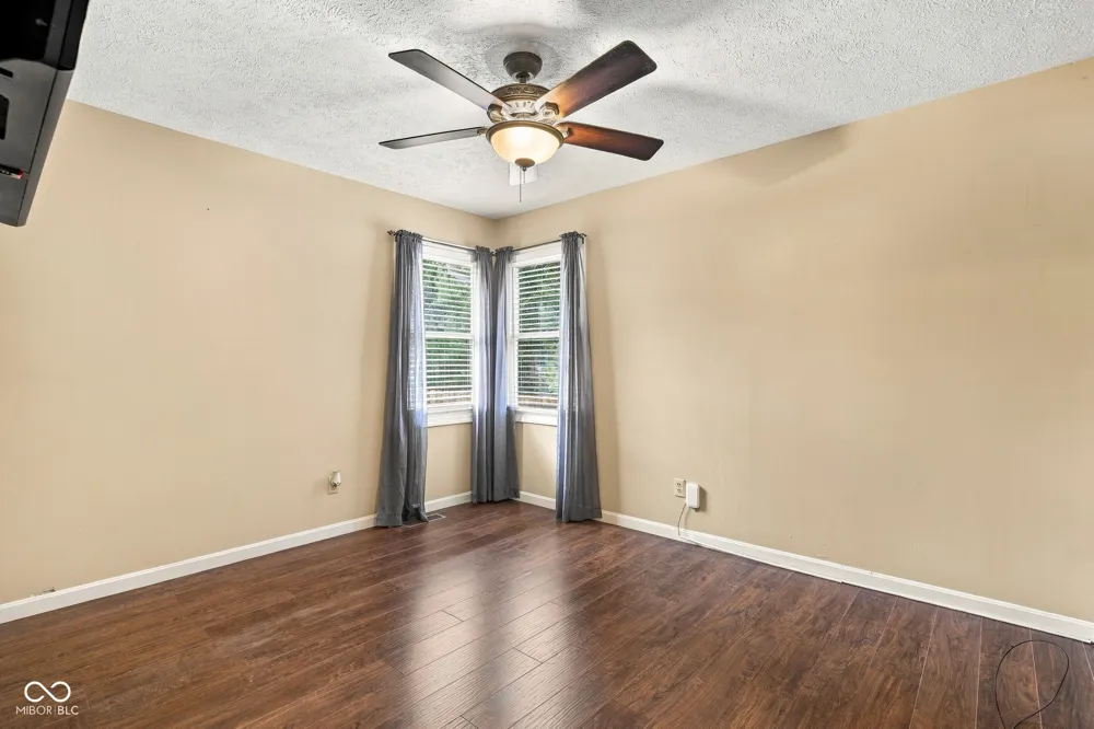 212 Olive Court Rockville, IN 47872