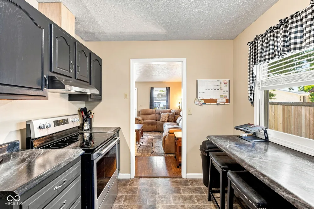 212 Olive Court Rockville, IN 47872
