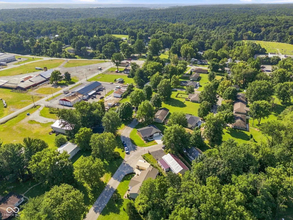 212 Olive Court Rockville, IN 47872