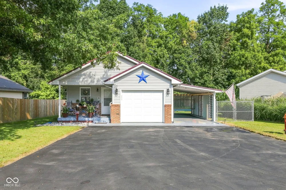 212 Olive Court Rockville, IN 47872