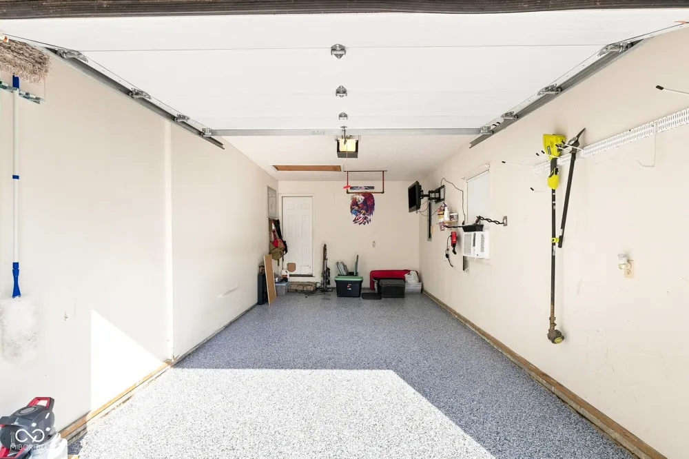 212 Olive Court Rockville, IN 47872