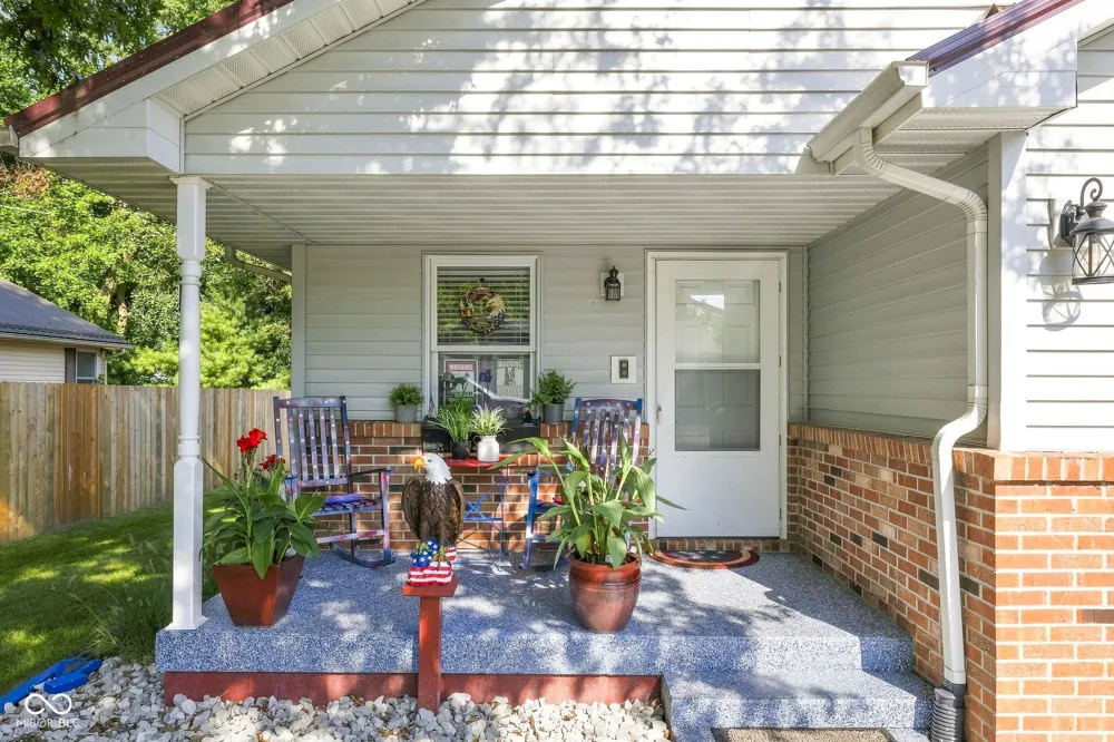 212 Olive Court Rockville, IN 47872
