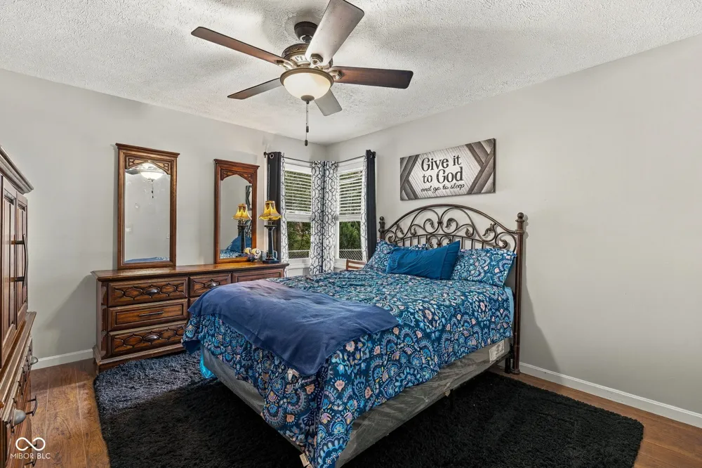 212 Olive Court Rockville, IN 47872
