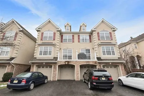 187 BLUE HERON DR