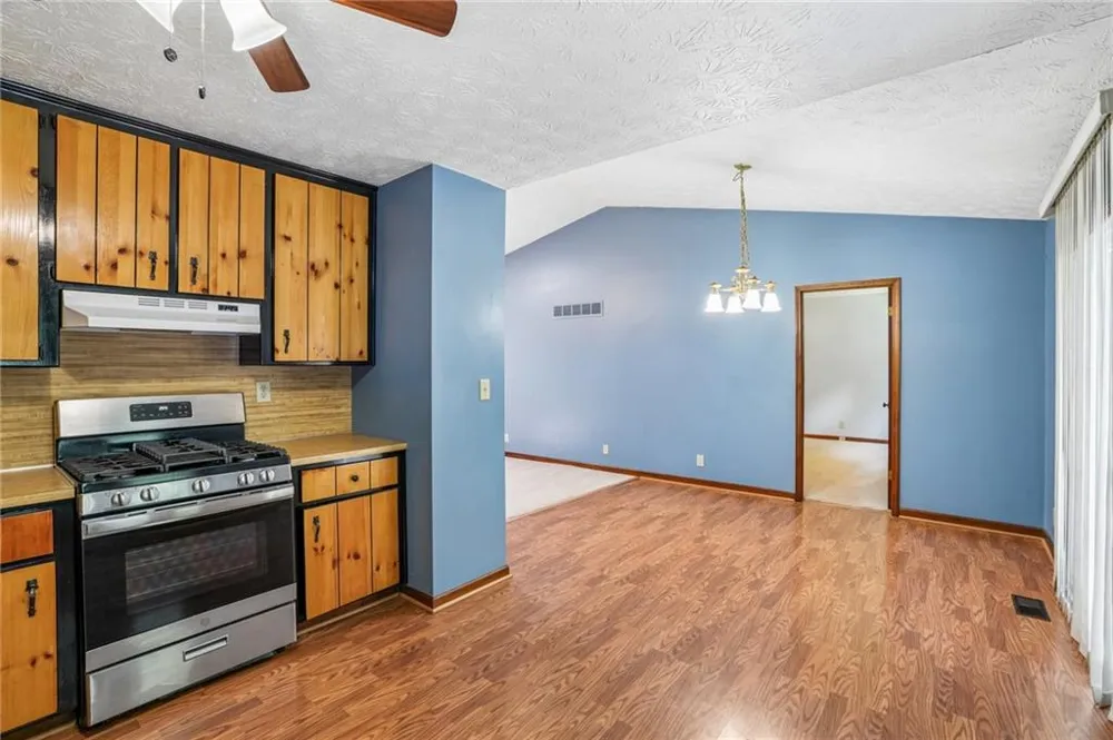 659 Sunshine Trace NW Acworth, GA 30102