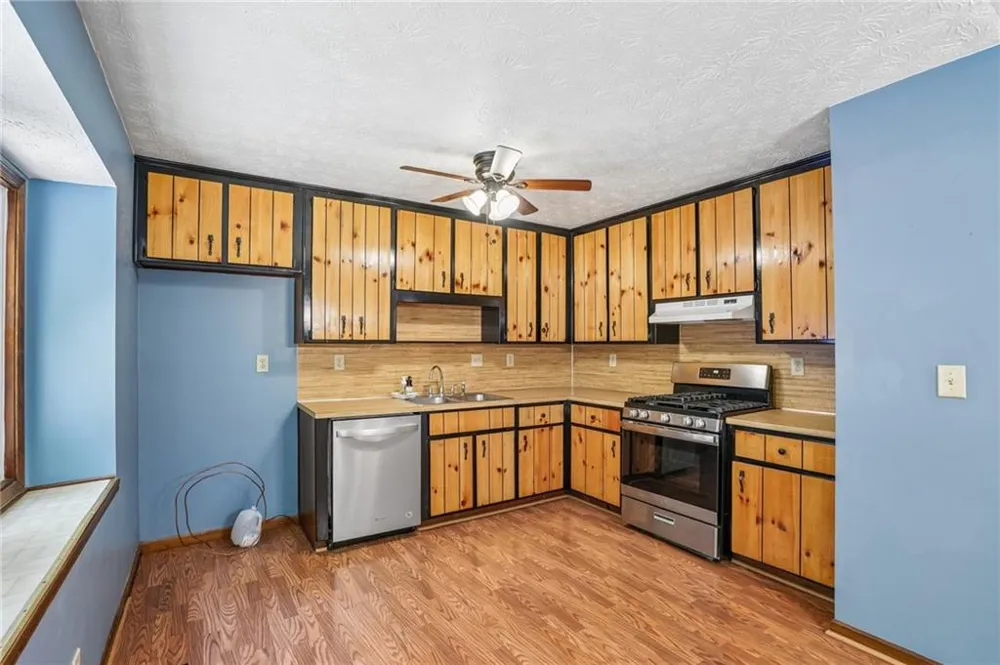 659 Sunshine Trace NW Acworth, GA 30102