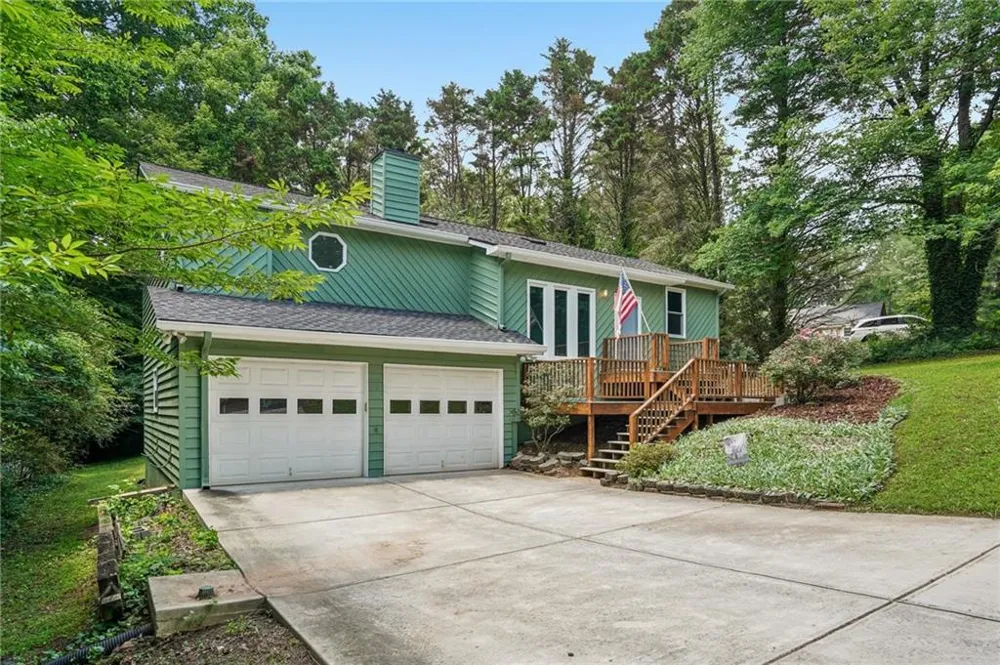 659 Sunshine Trace NW Acworth, GA 30102