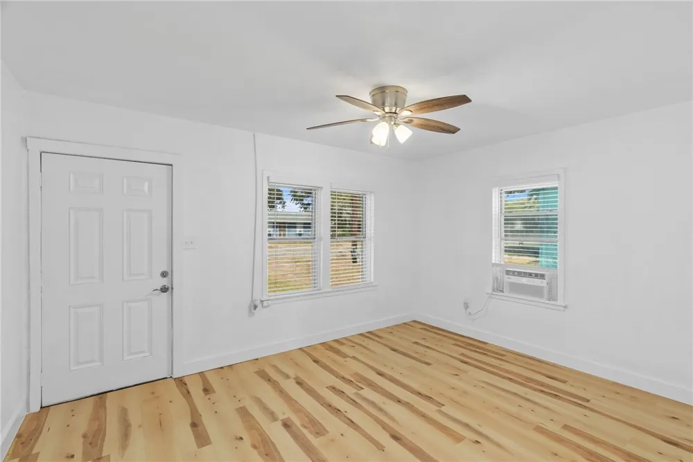 913 Recreation Drive Corpus Christi, TX 78418