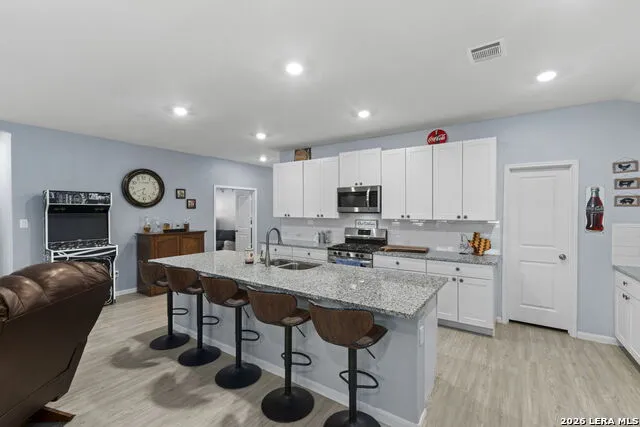 5943 CORSICANA CV Seguin, TX 78155