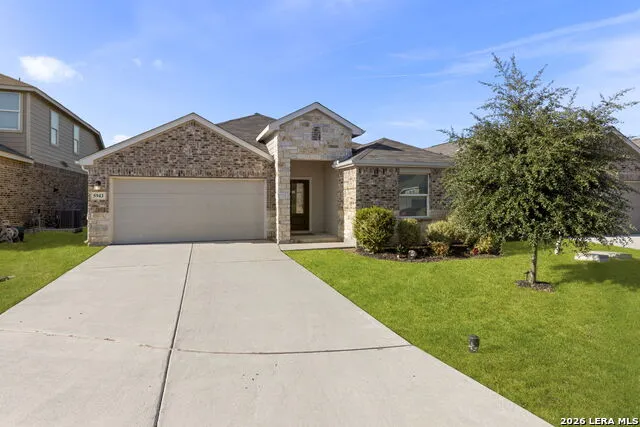 5943 CORSICANA CV Seguin, TX 78155