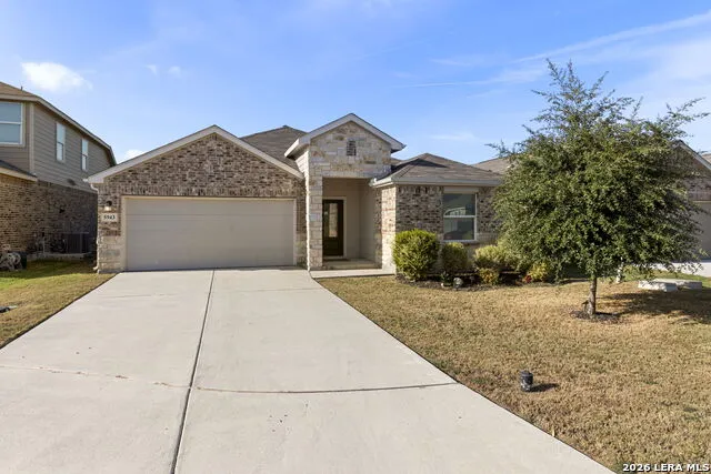 5943 CORSICANA CV Seguin, TX 78155