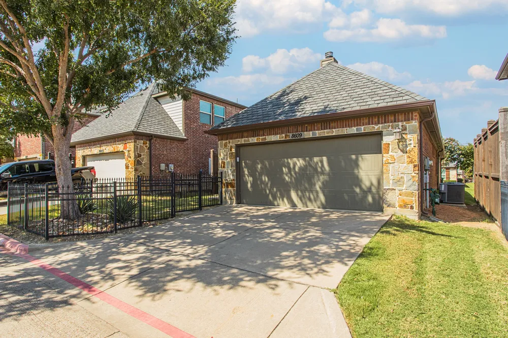 8609 Grassland Drive McKinney, TX 75070