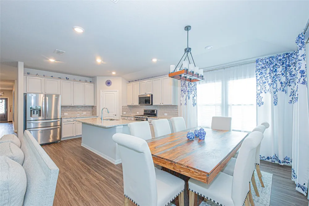 612 Fawn Valley Drive Princeton, TX 75407