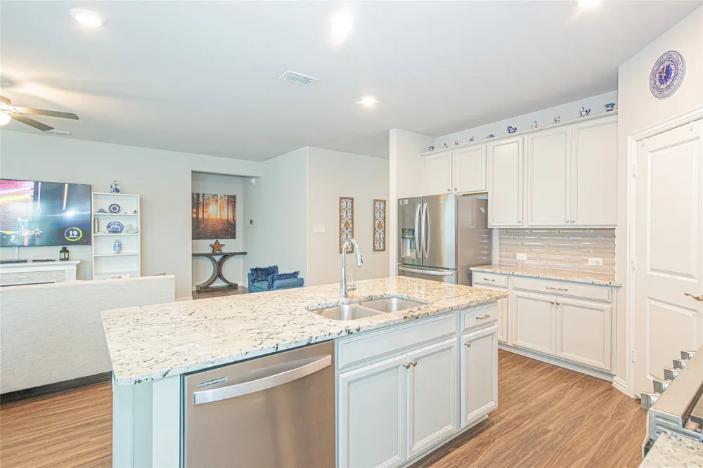 612 Fawn Valley Drive Princeton, TX 75407