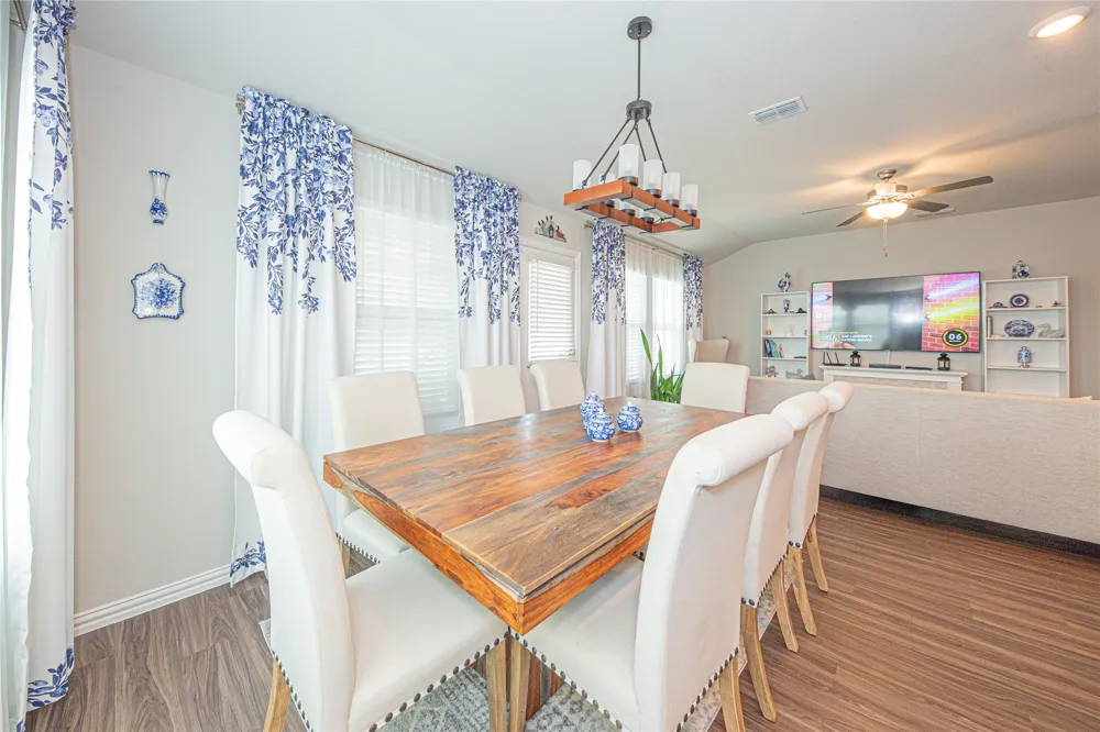 612 Fawn Valley Drive Princeton, TX 75407